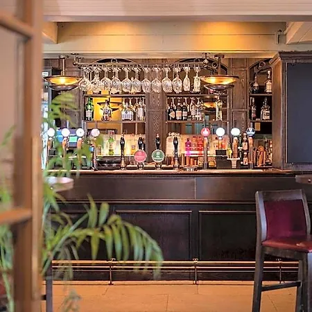 Royal Oak At Keswick Hotel 4*